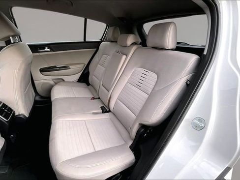 Used 2020 Kia Sportage LX w/ LX Popular Package image 19