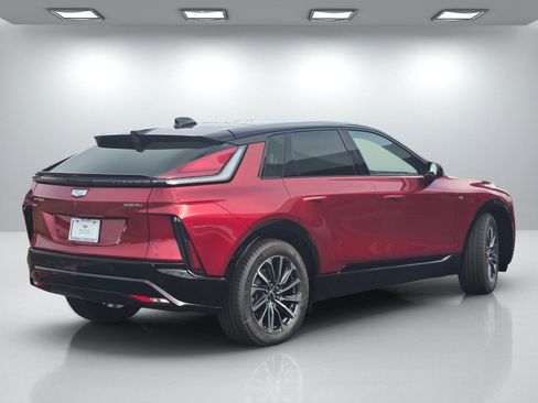 New 2025 Cadillac Lyriq Sport image 4
