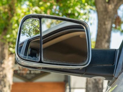 Used 2012 RAM 1500 Laramie RWD image 14