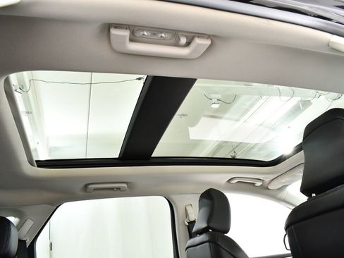 Used 2024 Ford Edge Titanium w/ Equipment Group 301A image 18