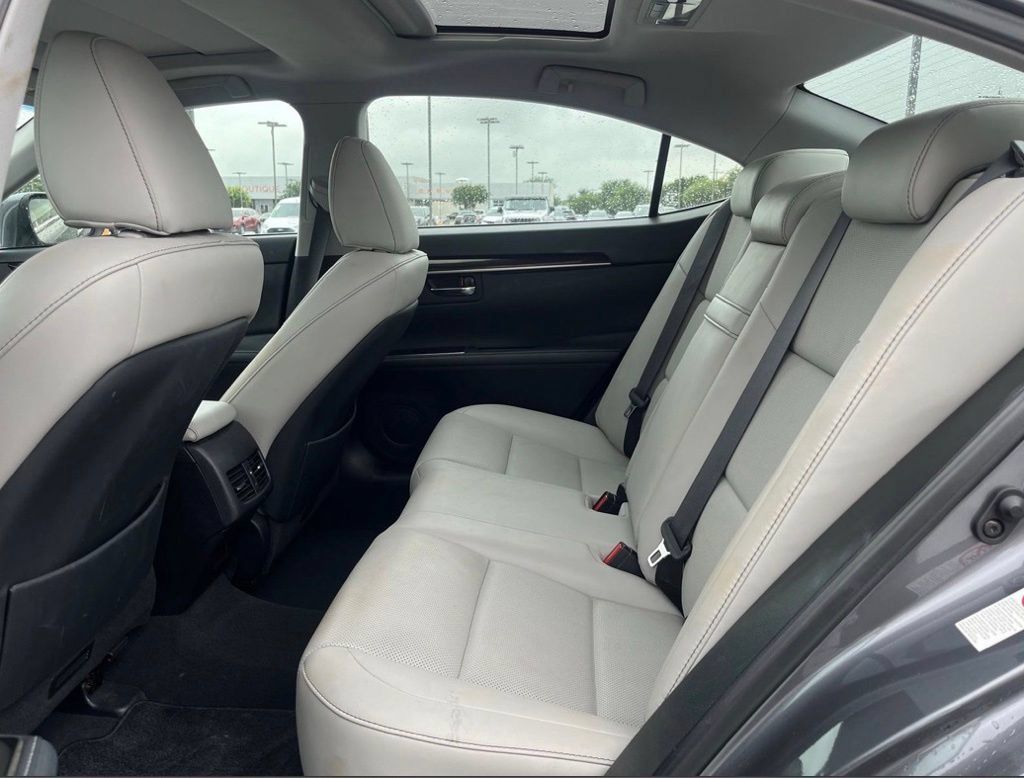 Used 2018 Lexus ES 350 w/ Navigation System Package FWD image 15