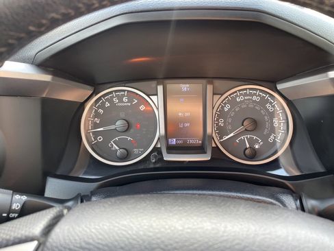 Certified 2022 Toyota Tacoma SR5 image 24