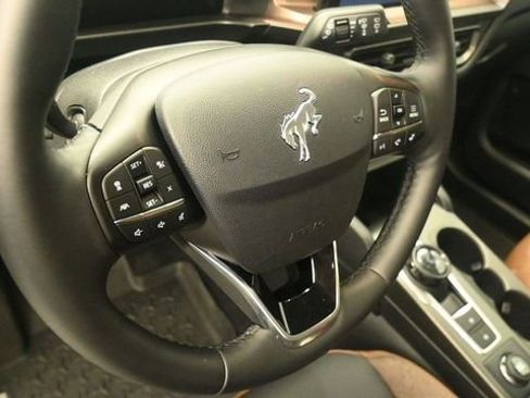 Used 2025 Ford Bronco Sport Outer Banks AWD/4WD image 15