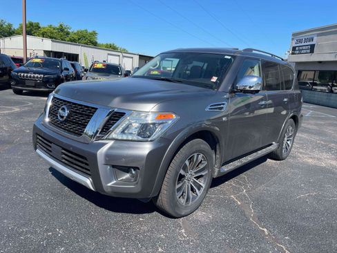 Used 2018 Nissan Armada SL w/ Moonroof Package AWD/4WD image 2