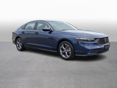 Used 2024 Honda Accord EX image 3
