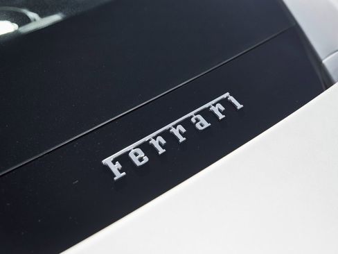 Used 2017 Ferrari 488 GTB image 11