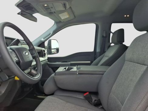 Used 2024 Ford F250 XL w/ STX Appearance Package AWD/4WD image 7