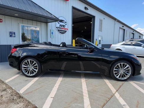 Used 2013 INFINITI G37 Convertible w/ Premium Pkg RWD image 5
