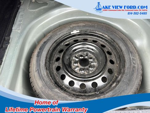 Used 2021 Toyota Corolla LE w/ Carpet Mat Package (TMS) FWD image 12