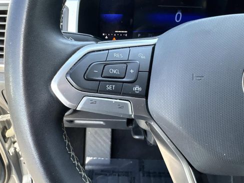 Used 2023 Volkswagen Atlas SE FWD image 35