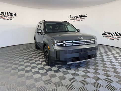 Used 2025 Hyundai Santa Fe SEL image 7