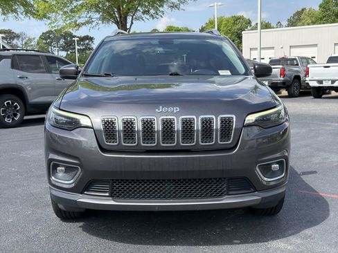 Used 2020 Jeep Cherokee Limited image 3