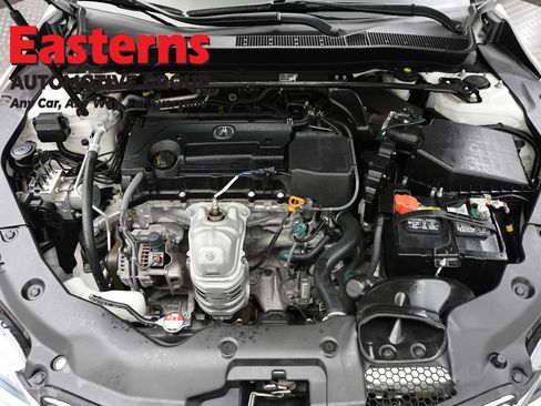 Used 2017 Acura TLX FWD image 7