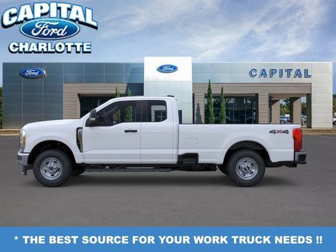 New 2026 Ford F250 XL w/ XL Chrome Package image 3