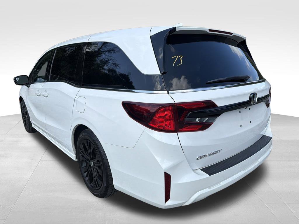 Used 2025 Honda Odyssey Sport-L image 11