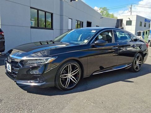 Certified 2022 Honda Accord Touring image 3