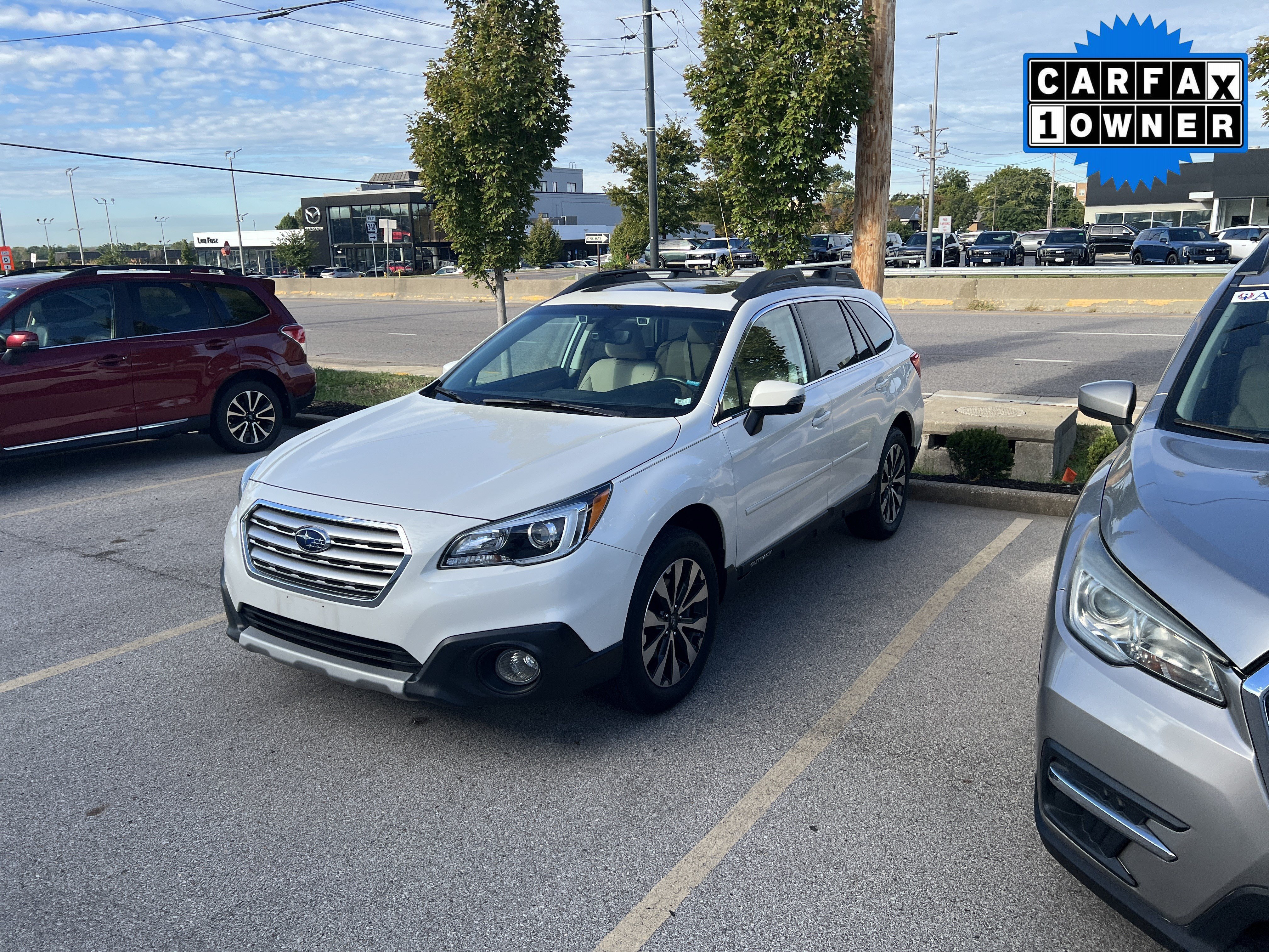Used 2017 Subaru Outback 2.5i Limited AWD/4WD image 2