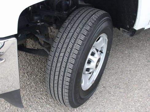 Used 2017 Chevrolet Silverado 2500 W/T image 32