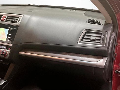 Used 2017 Subaru Outback 2.5i Limited image 26