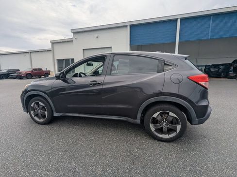 Used 2018 Honda HR-V EX image 5