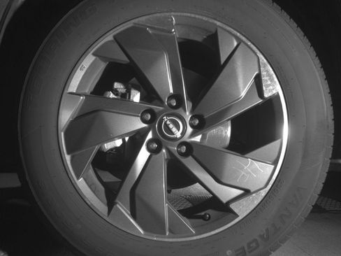 Used 2025 Nissan Rogue SV FWD image 15