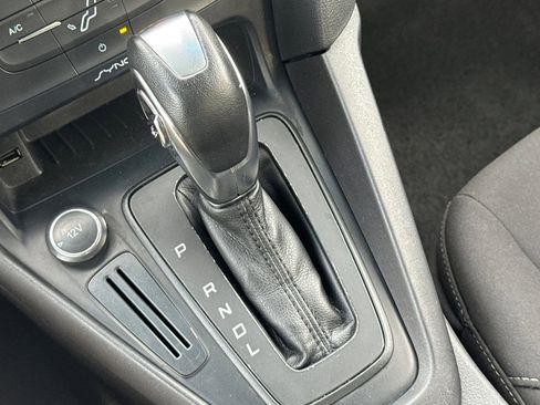 Used 2016 Ford Focus SE image 22
