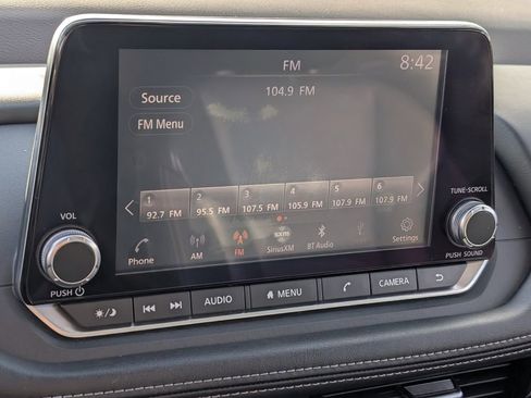 Used 2021 Nissan Rogue SL image 22