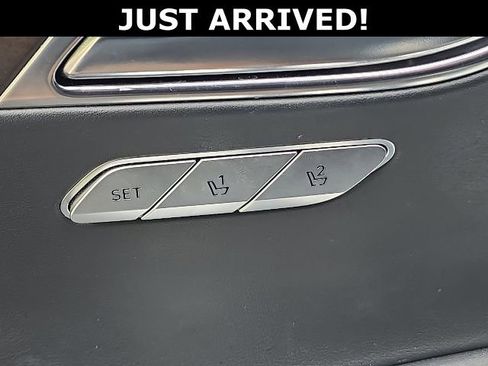 Used 2022 Genesis GV80 2.5T w/ Advanced Package 02 AWD/4WD image 14