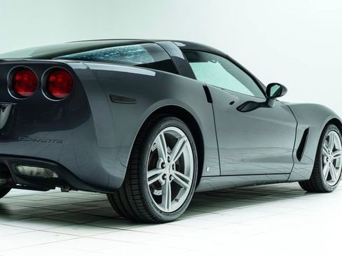 Used 2009 Chevrolet Corvette Coupe w/ Z51 Performance Package image 13