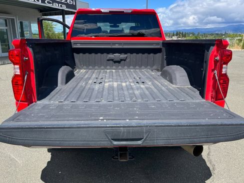 Used 2021 Chevrolet Silverado 2500 LT w/ Convenience Package AWD/4WD image 22
