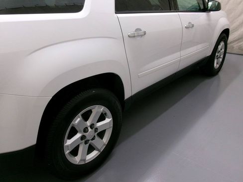 Used 2016 GMC Acadia SLE AWD/4WD image 9
