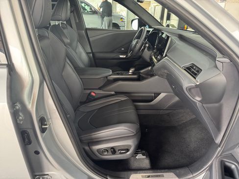 Used 2026 Lexus TX 500h AWD w/ Technology Package image 32