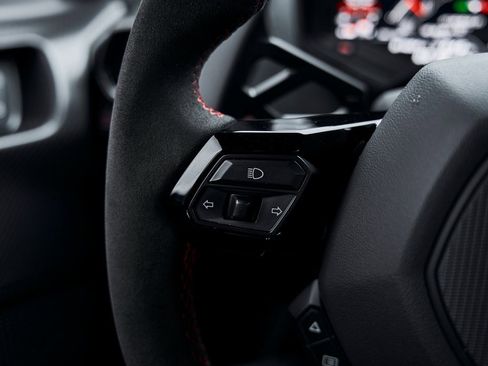 Used 2022 Lamborghini Huracan STO image 55