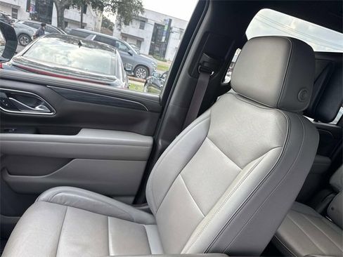 Used 2021 GMC Yukon XL SLT w/ SLT Premium Package image 22