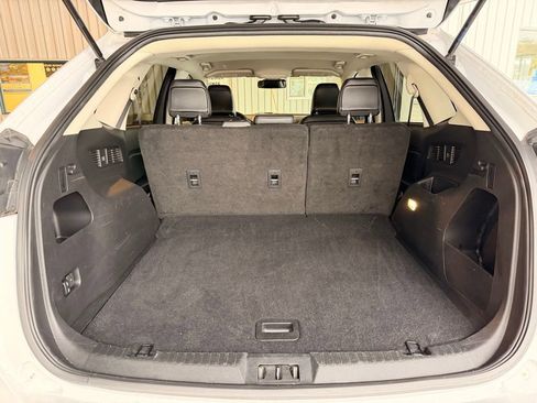 Used 2024 Ford Edge SEL image 18
