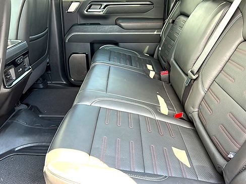 Used 2024 GMC Sierra 2500 AT4X AWD/4WD image 18