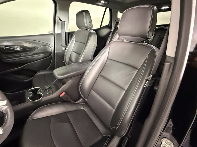Used 2022 GMC Terrain SLT w/ Tech Package FWD image 5