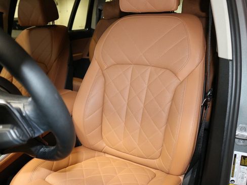 Certified 2023 BMW X7 xDrive40i w/ Executive Package image 17