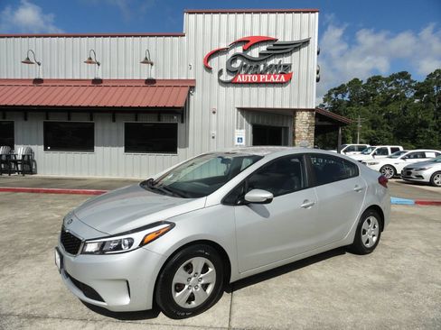 Used 2018 Kia Forte LX w/ LX Popular Package FWD image 1