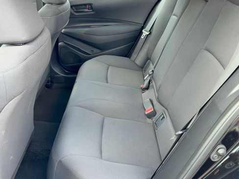 Used 2025 Toyota Corolla LE FWD image 25
