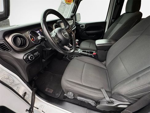 Certified 2020 Jeep Wrangler Sport image 22