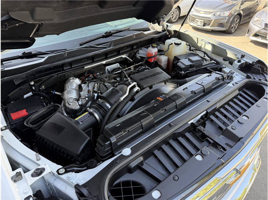 Used 2024 Chevrolet Silverado 2500 LTZ AWD/4WD image 30