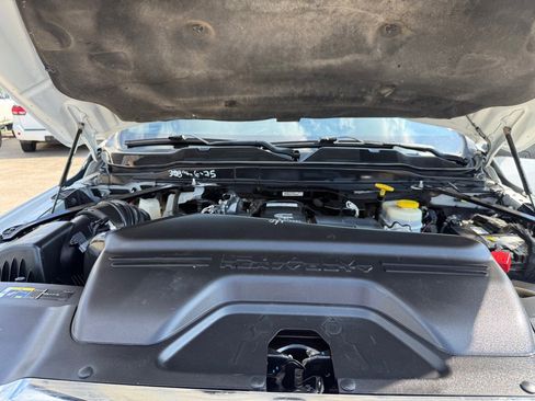 Used 2022 RAM 3500 Tradesman AWD/4WD image 37
