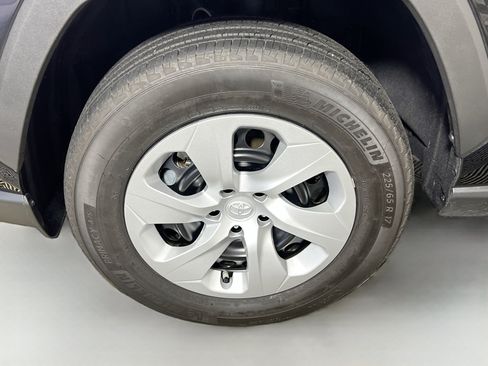Used 2025 Toyota RAV4 LE FWD image 14