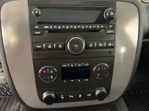 Used 2013 Chevrolet Silverado 3500 LTZ w/ LTZ Plus Package image 12