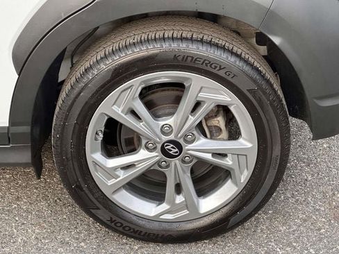 Used 2023 Hyundai Kona SEL image 15