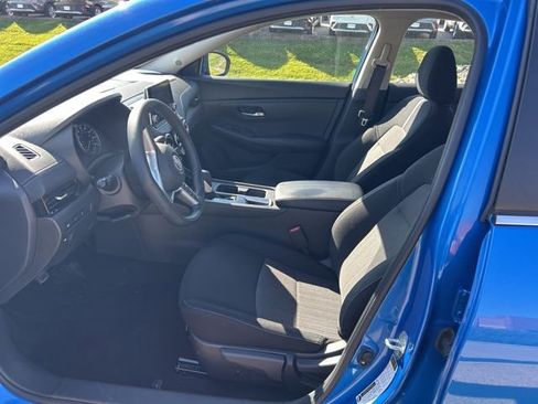Used 2025 Nissan Sentra SV FWD image 7