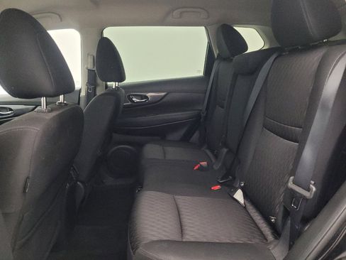 Used 2019 Nissan Rogue SV AWD/4WD image 18