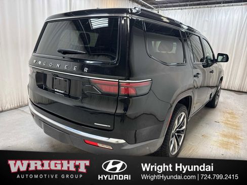 Used 2022 Jeep Wagoneer Series III w/ Premium Group I image 6