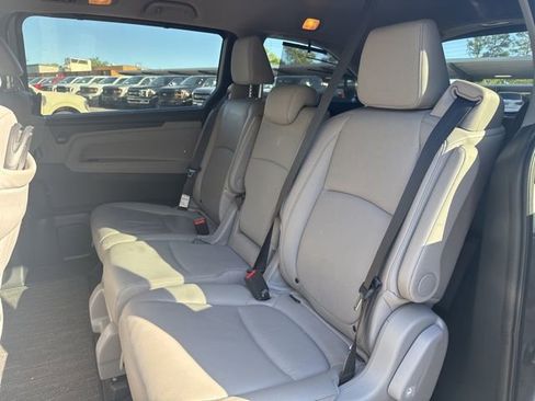 Used 2024 Honda Odyssey Touring image 11
